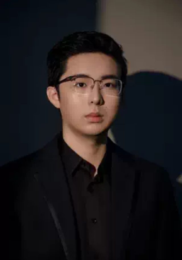 피아니스트 황정역